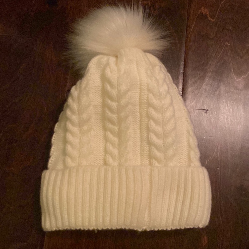 WHITE BEANIE